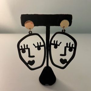 Face earrings